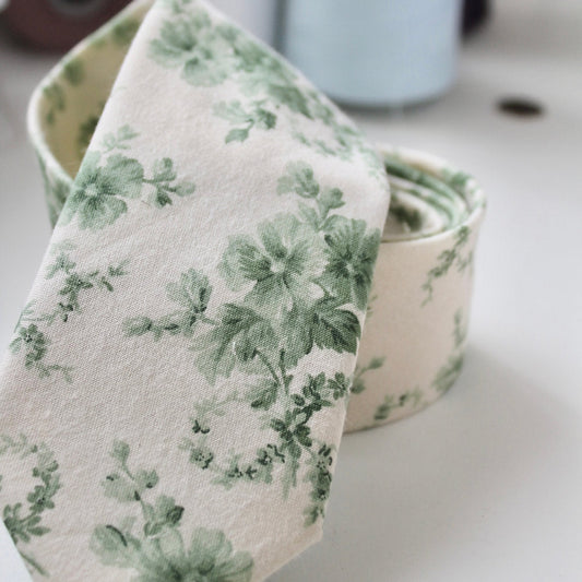 Necktie, Off-White and Sage Green Floral