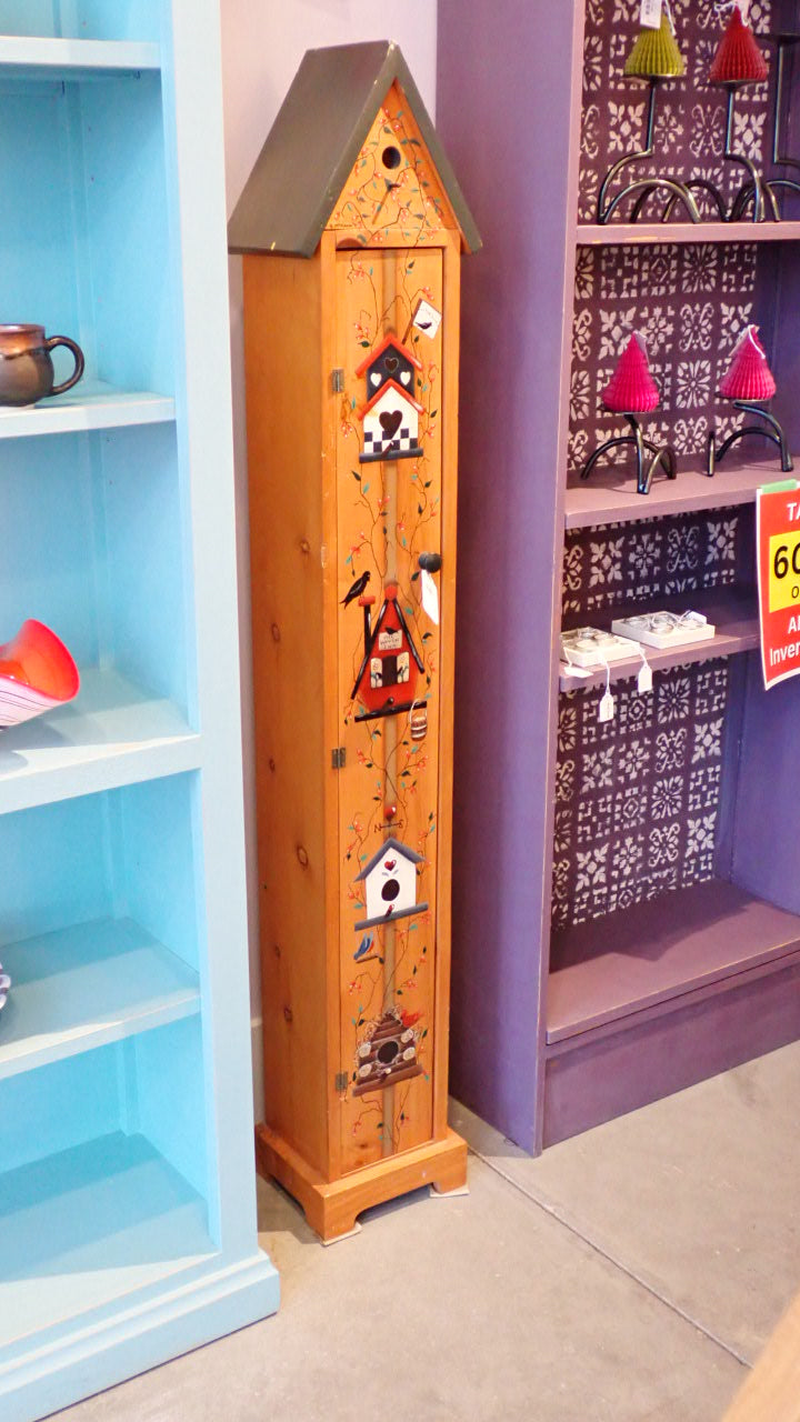 Birdhouse Display Shelf