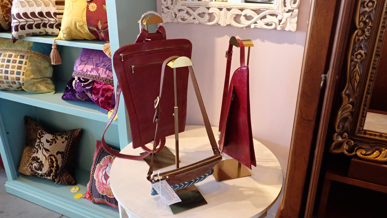 Adjustable Height Purse Stand