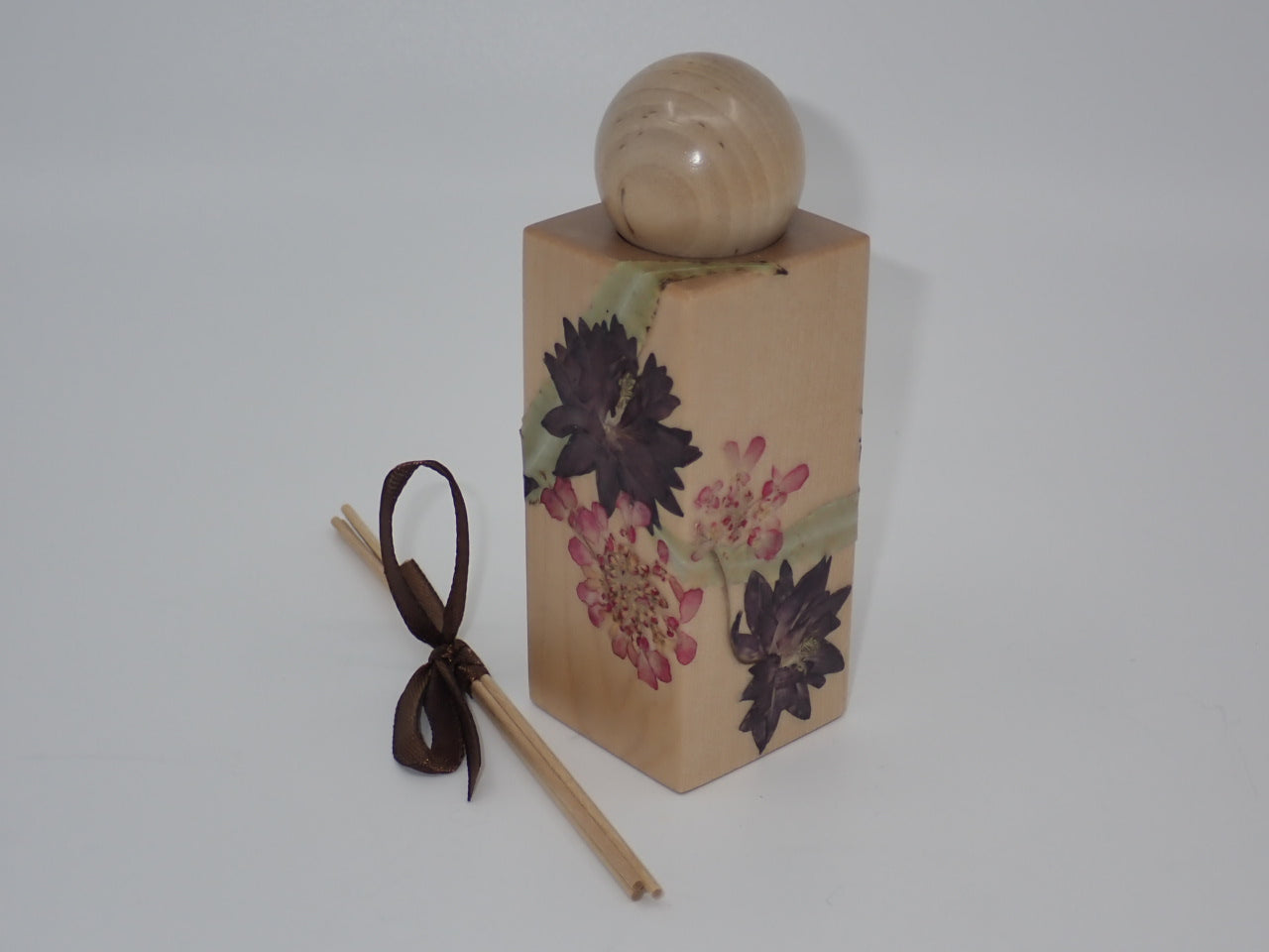 Essential Oil Diffuser, Wood, Pressed Flowers